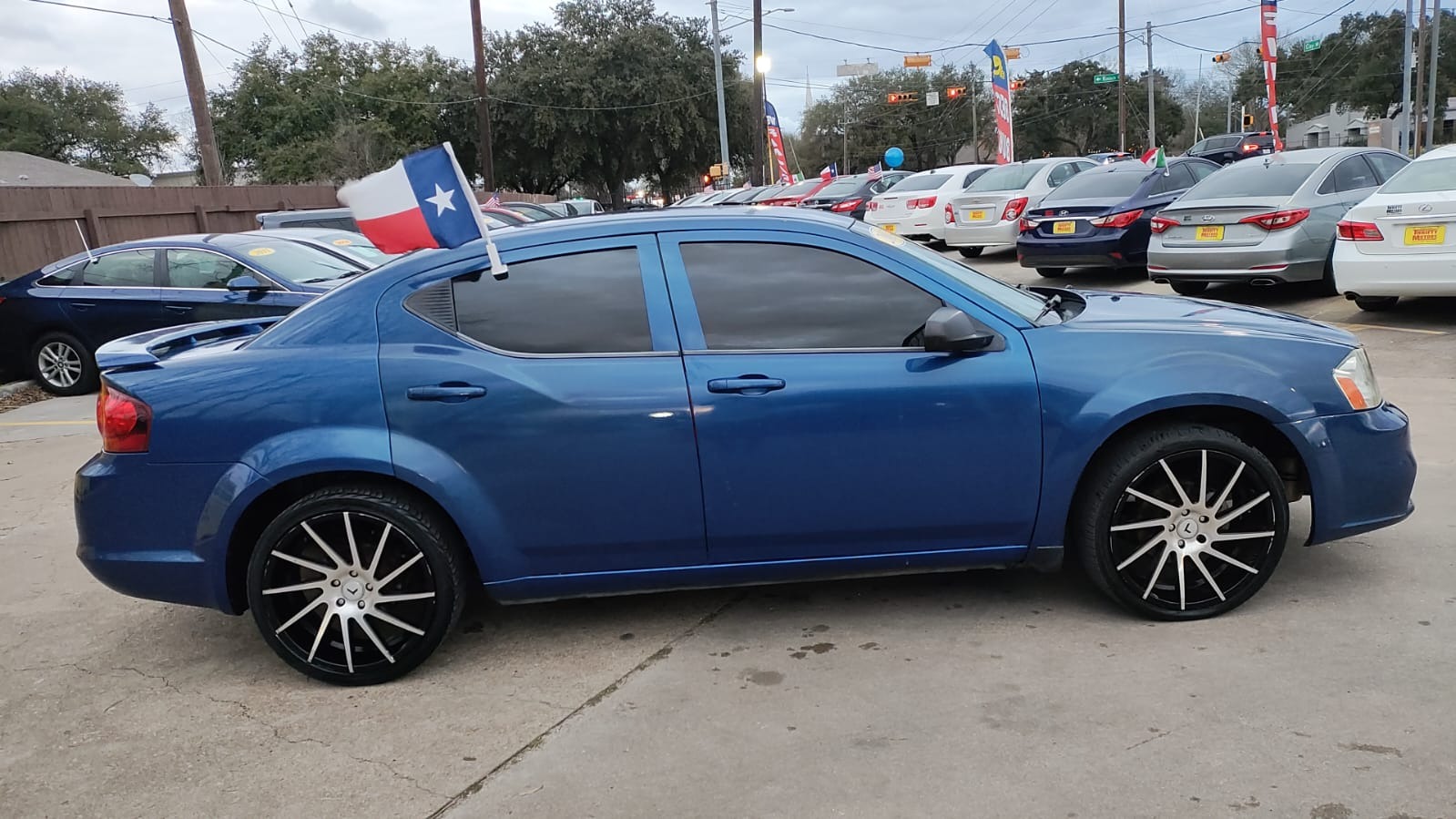 photo of 2014 Dodge Avenger SE